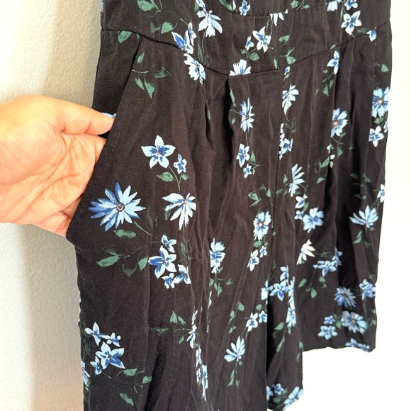 Torrid Challis Floral Spring Summer Black Romper Sz 1 - Picture 7 of 14